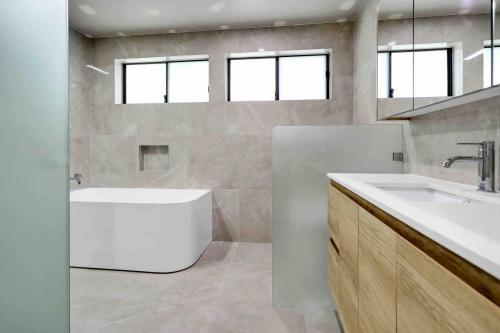 Bathroom & Laundery Renovations in St Andrews, Sydney